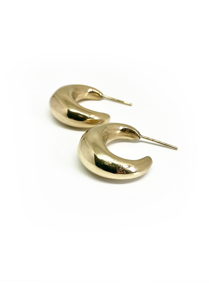 VENUS'S AUNT BANANA MOON HOOP EARRINGS