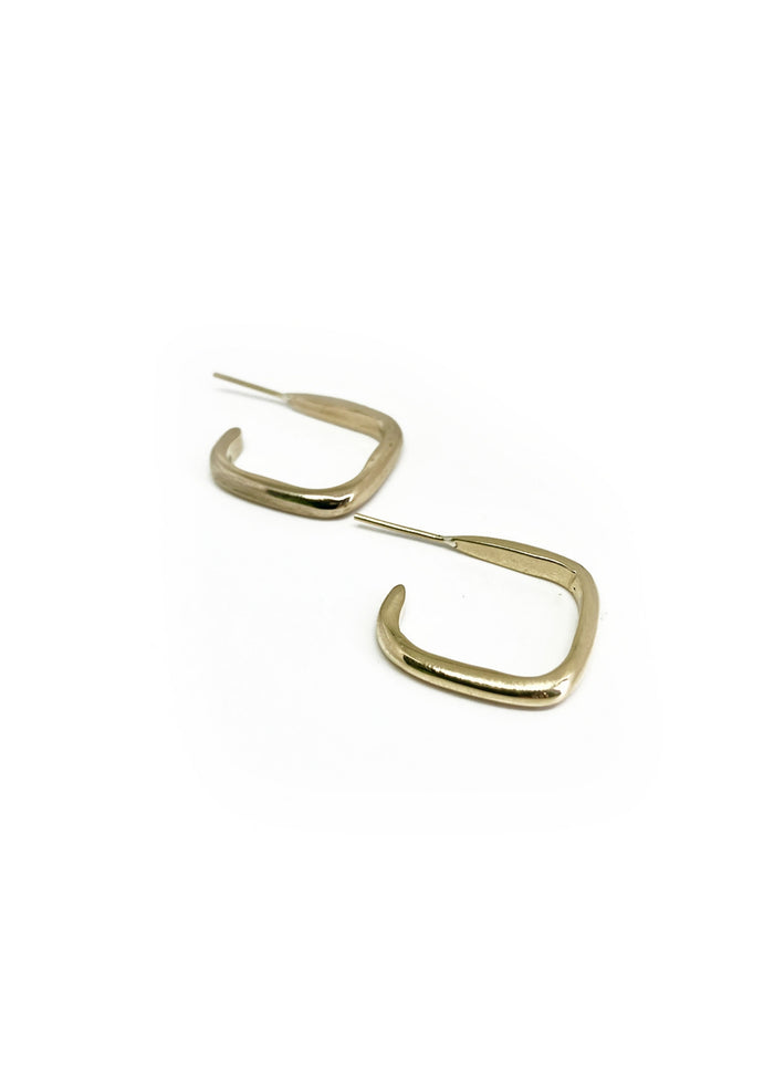 VENUS'S AUNT SQUARE HOOP EARRINGS